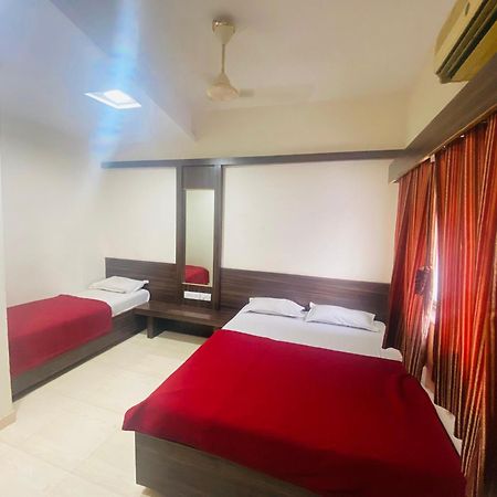 Hotel Sai Bhawani Shirdi Dış mekan fotoğraf